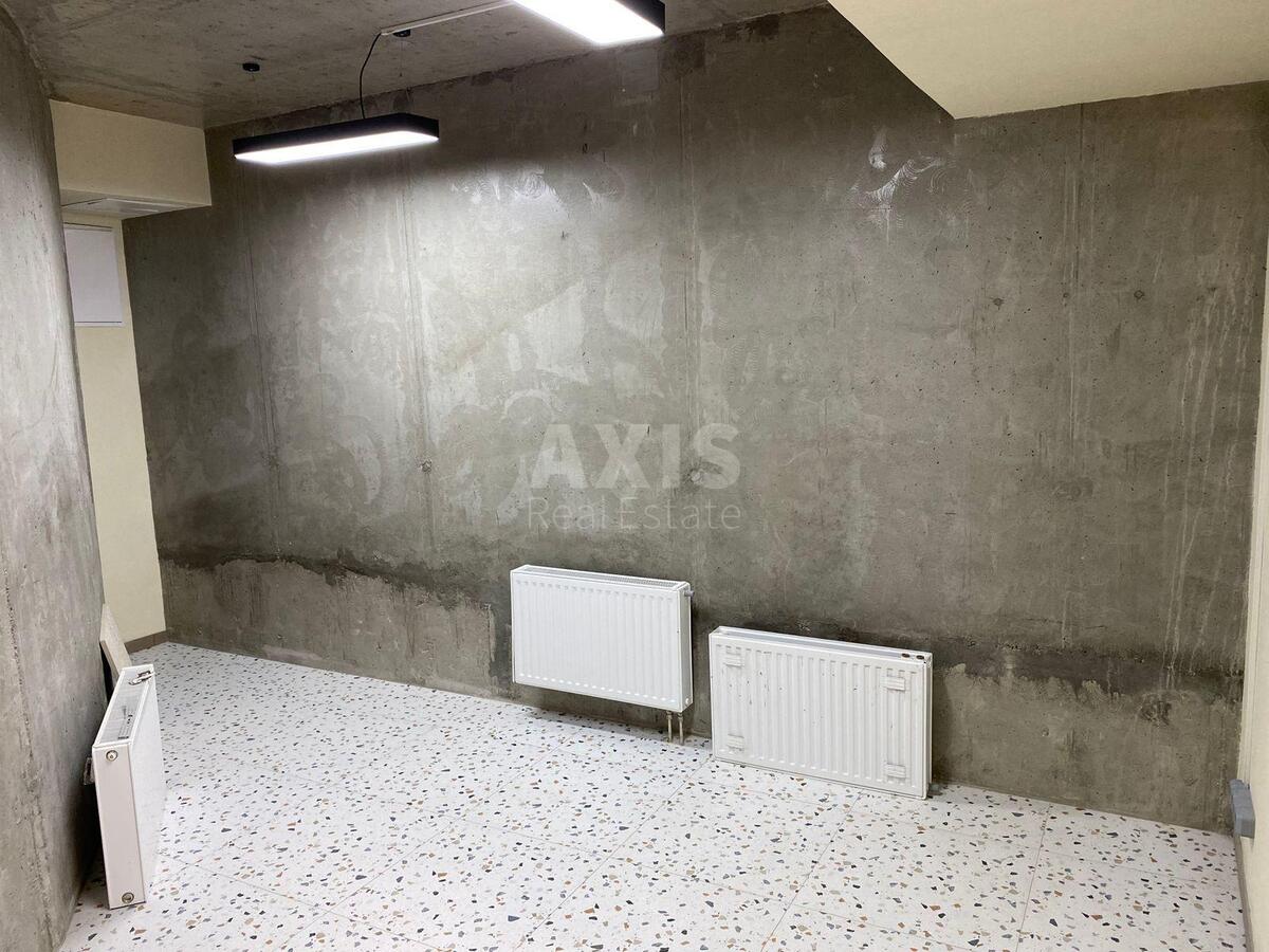 Office vul. Kyrylivs'ka 37А, 87m27