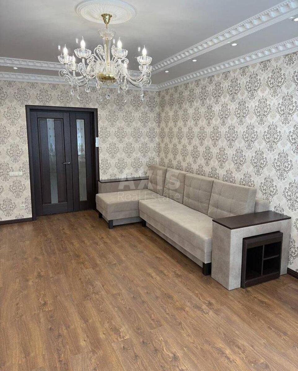 2к квартира ул. Чавдар Елизаветы 13569295