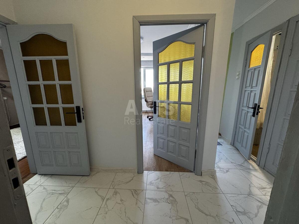 2k apartment vul. Pryrichna 27569626