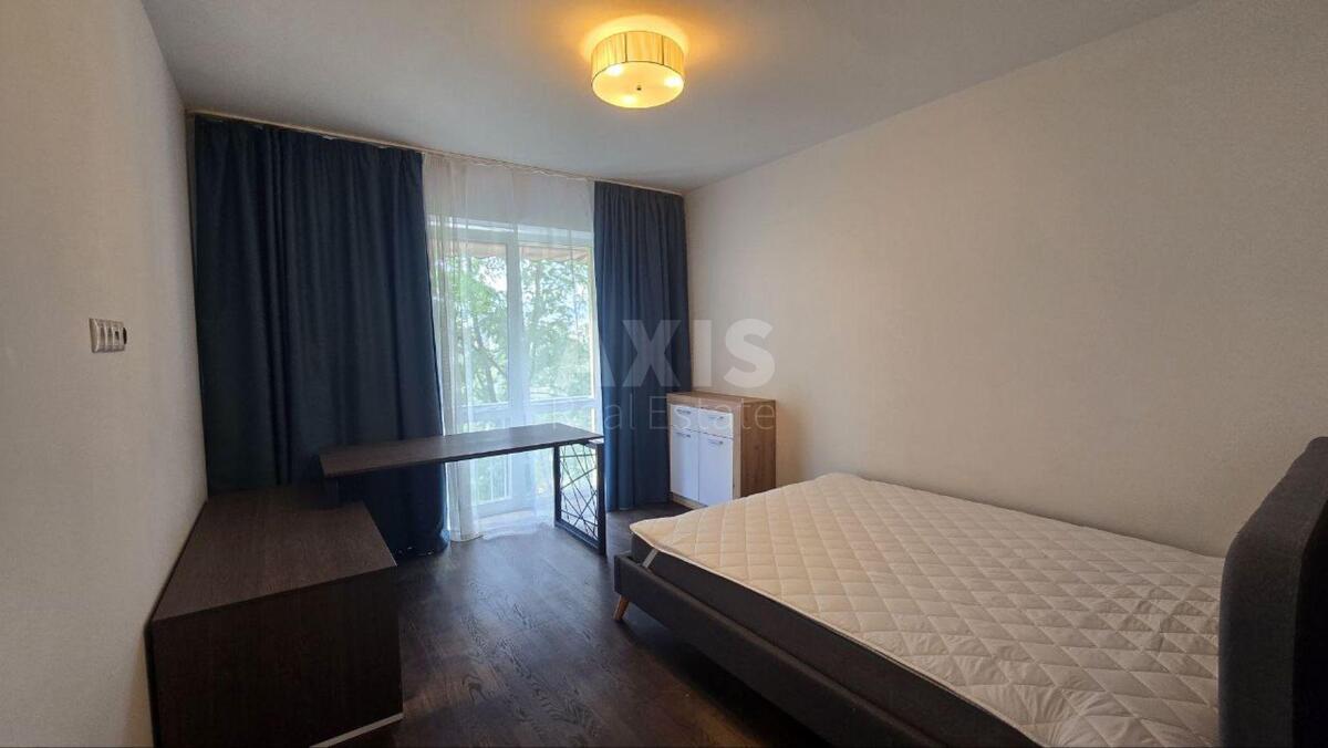 Дoм ул. Локомативная, 315м2, город Киев6135818