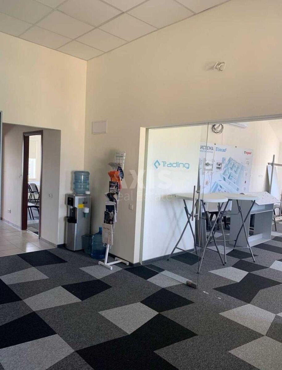 Office vul. Mezhygirs'ka 87А, 144m21
