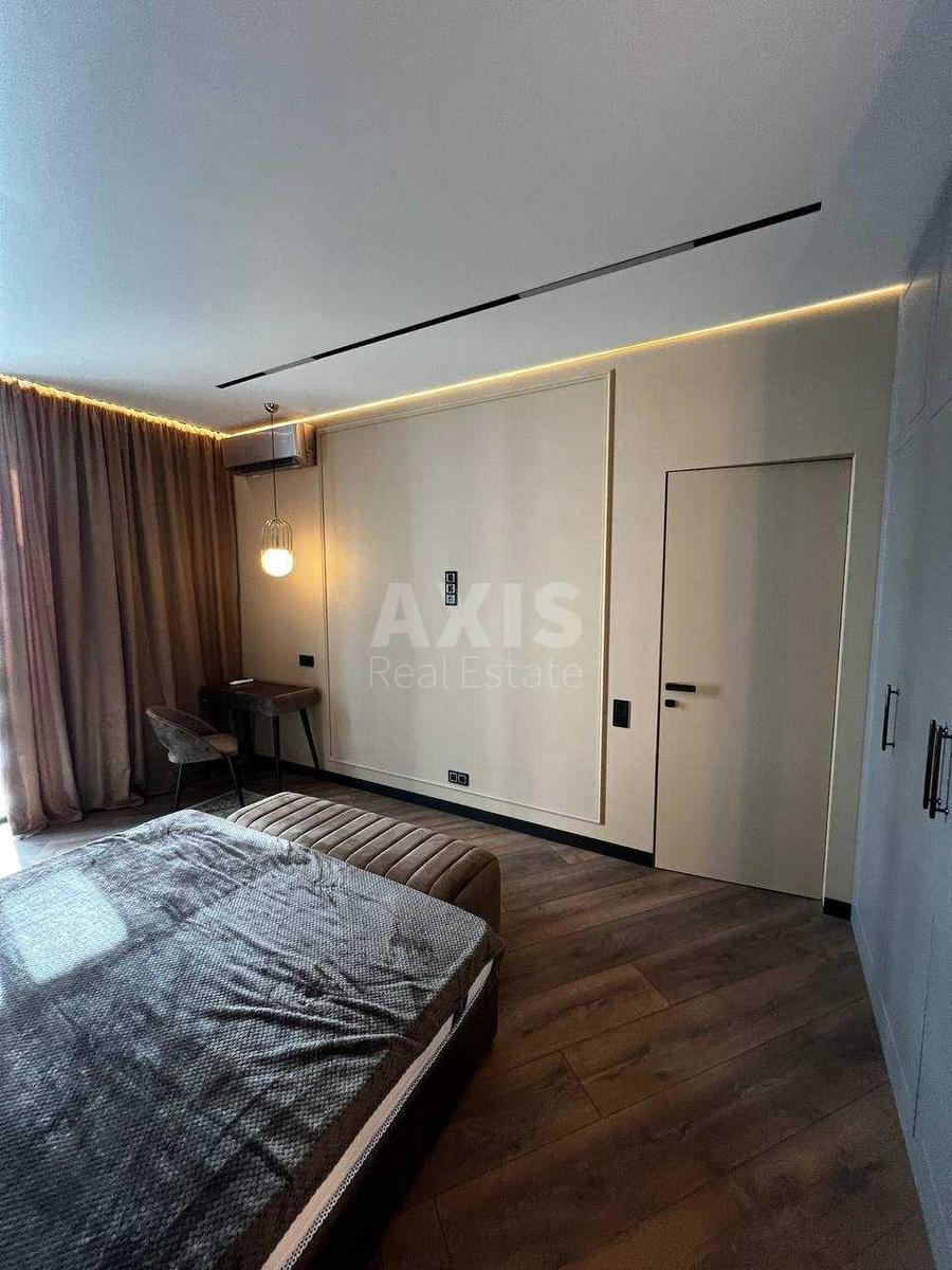 2k apartment vul. Dragomyrova Myhajla 184