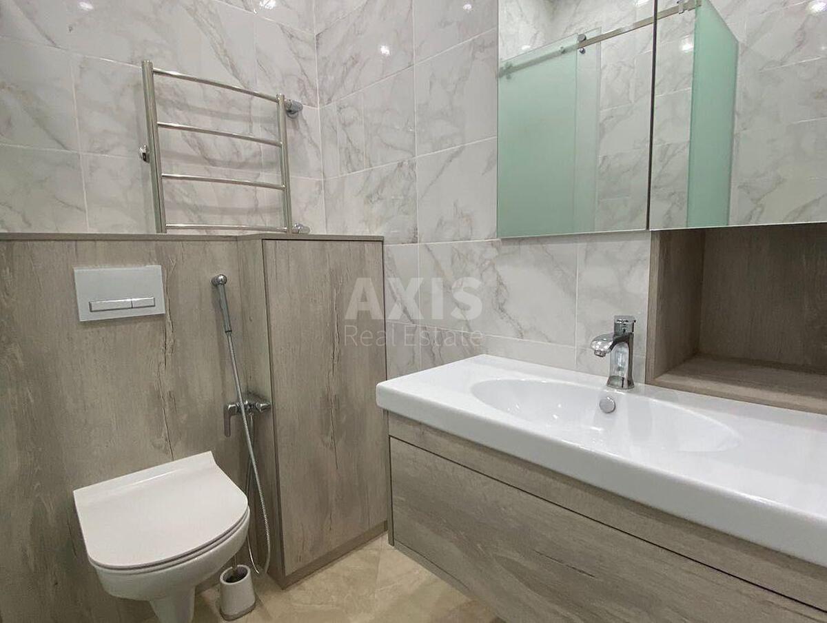 2k apartment vul. Myhajla Maksymovycha 246