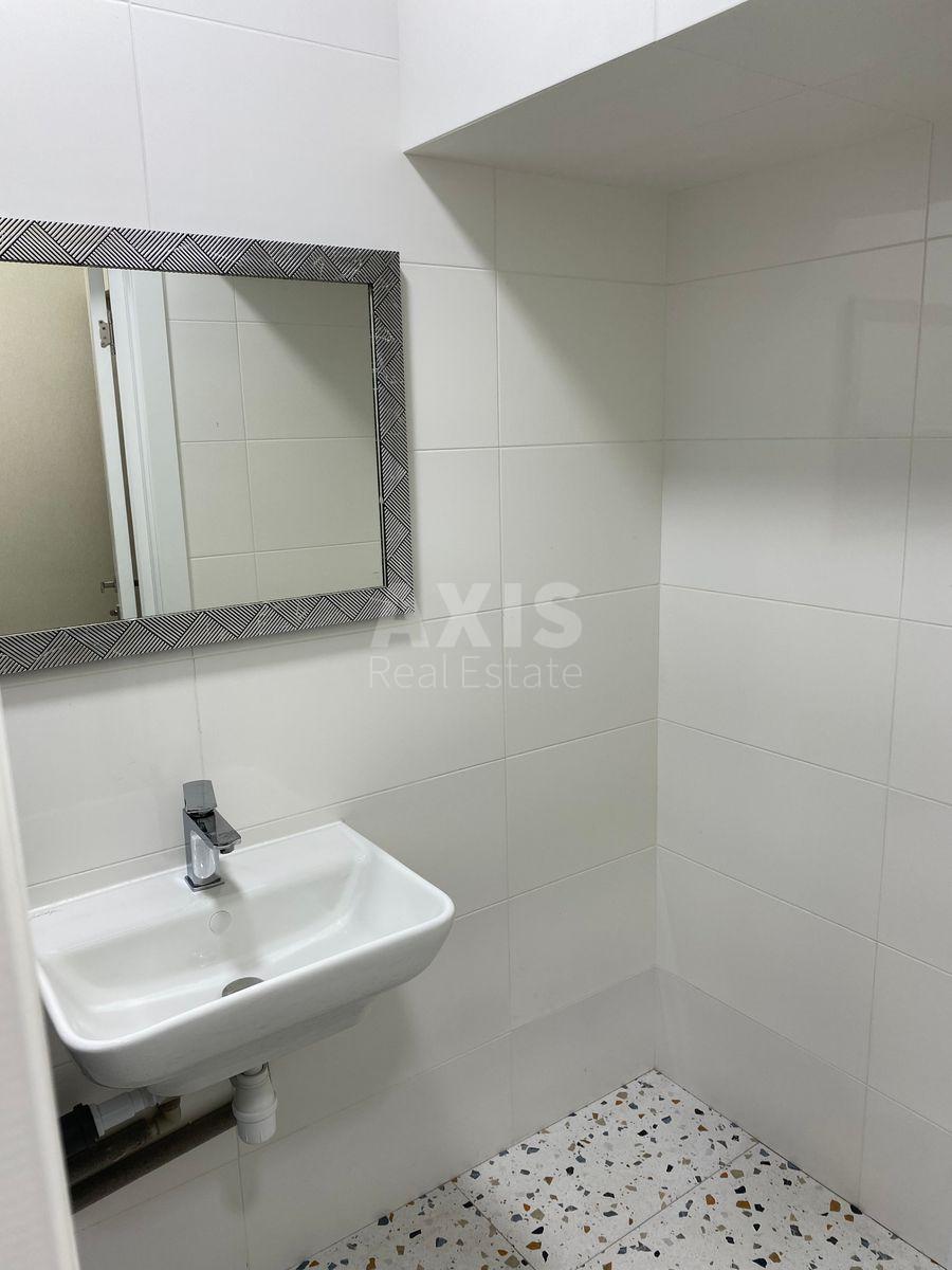 Офис ул. Кирилловская 37А, 87м210