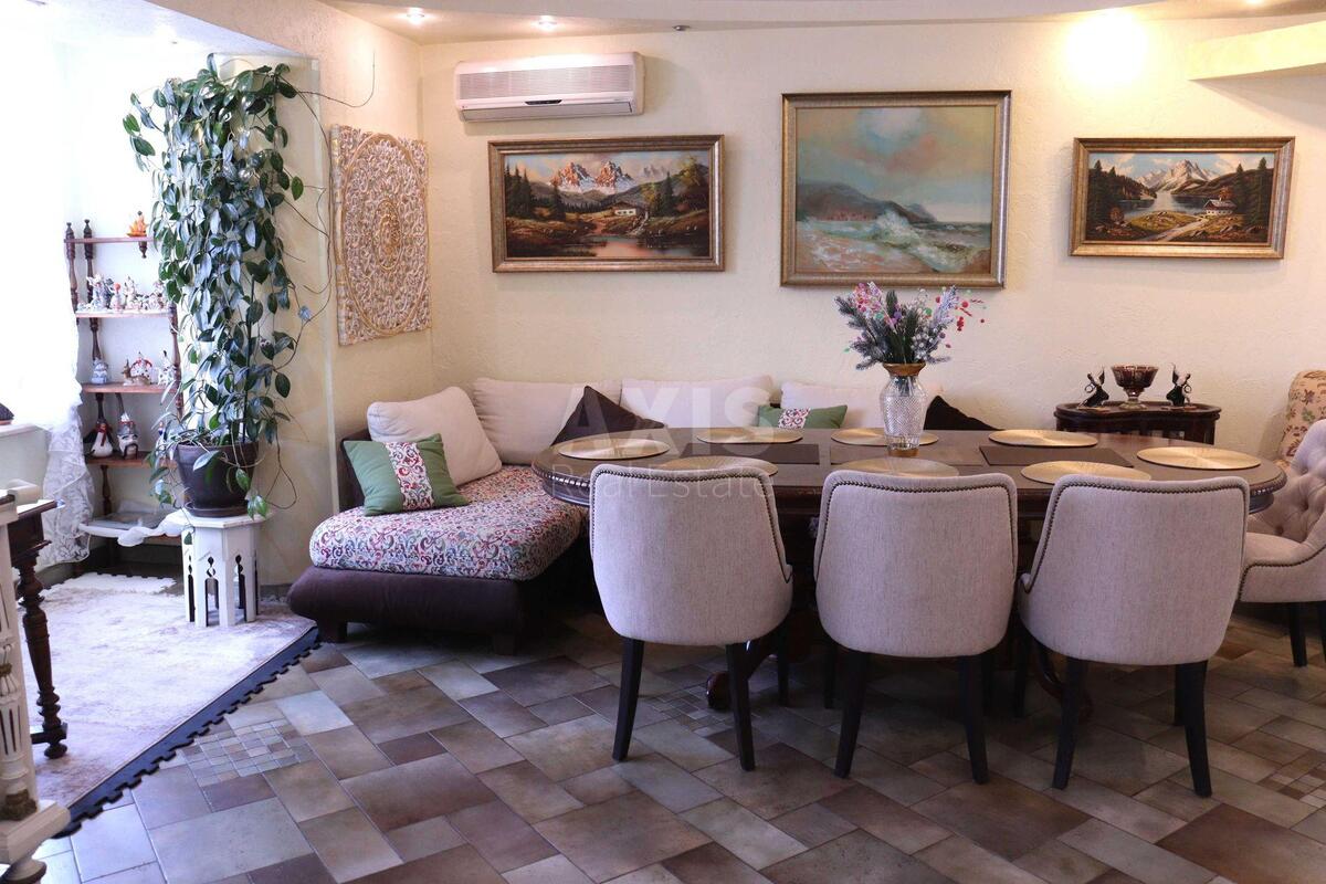 1k apartment pr-t Glushkova Akademika 22567292