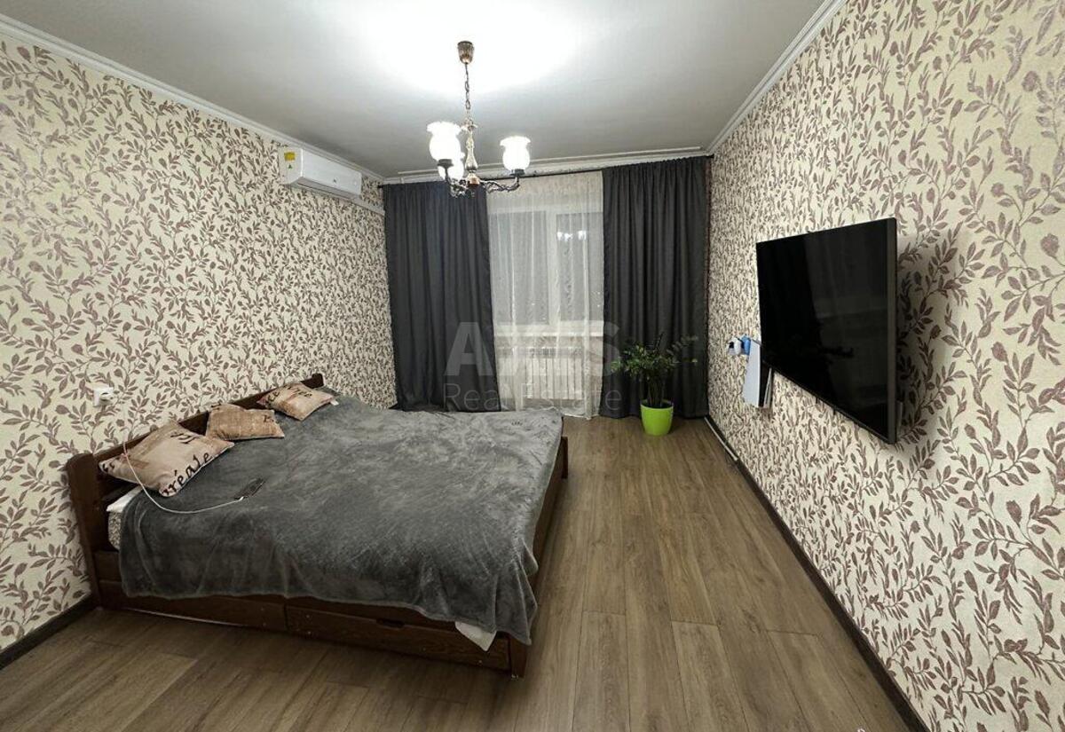 2к квартира ул. Ахматовой Анны 31