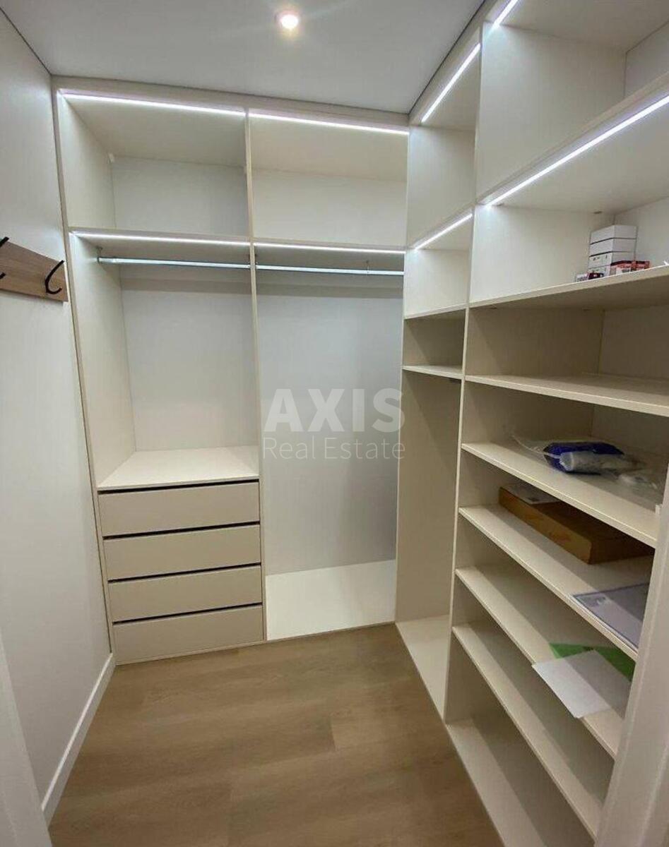 1k apartment nab. Dniprovs'ka 15Д8