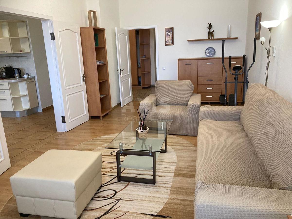 2k apartment vul. Jevgena Konoval'cja 36В0