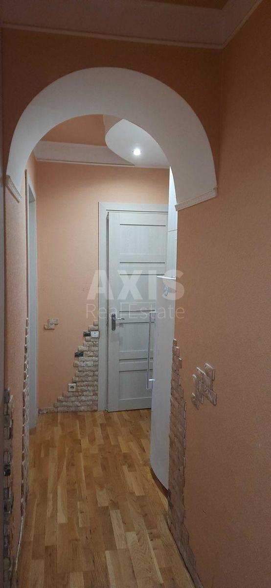 2k apartment vul. Vyshnjakivs'ka 94