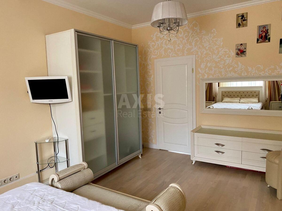 2k apartment vul. Tarasivs'ka 34
