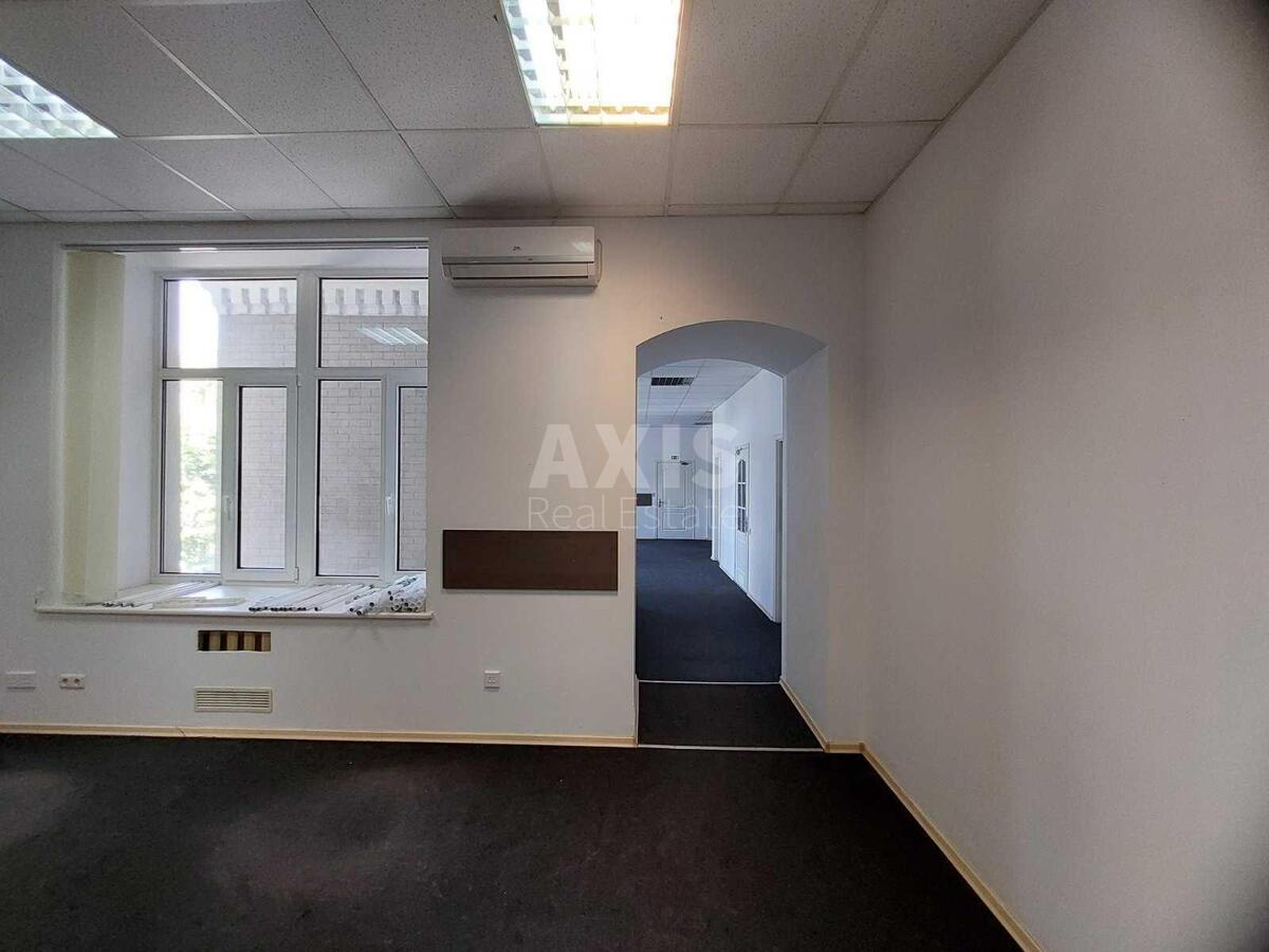 Office vul. Jaroslaviv Val 30, 270m210