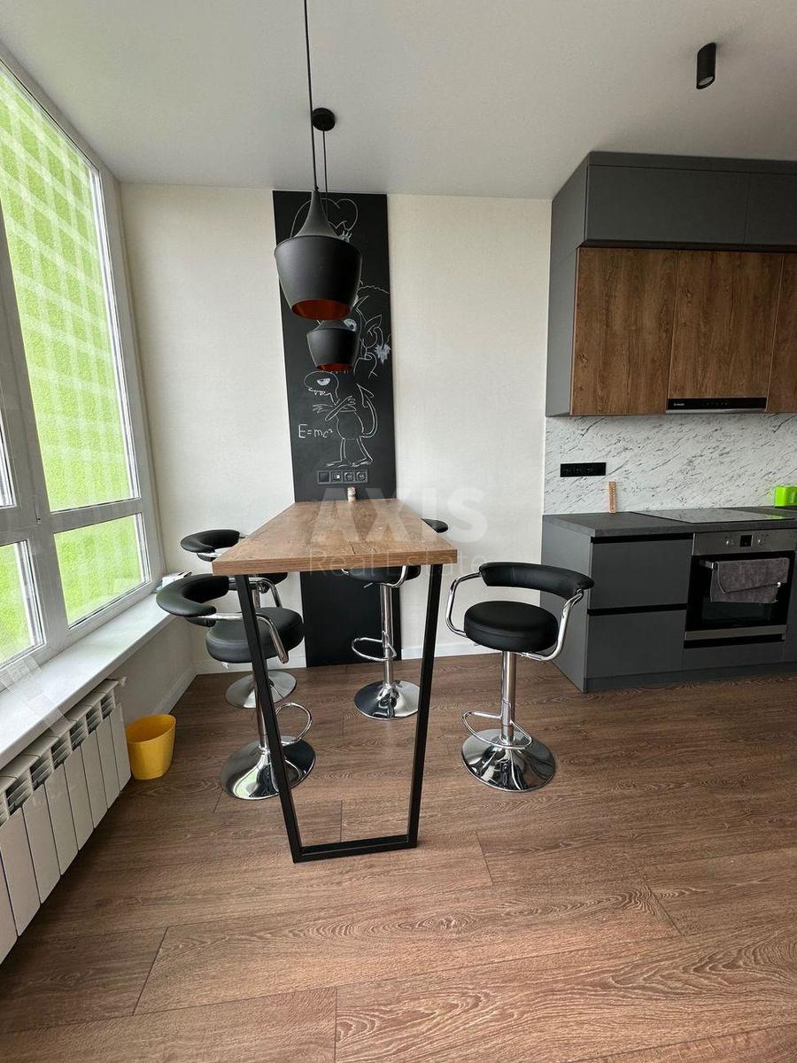 3k apartment vul. Doncja Myhajla 2А0