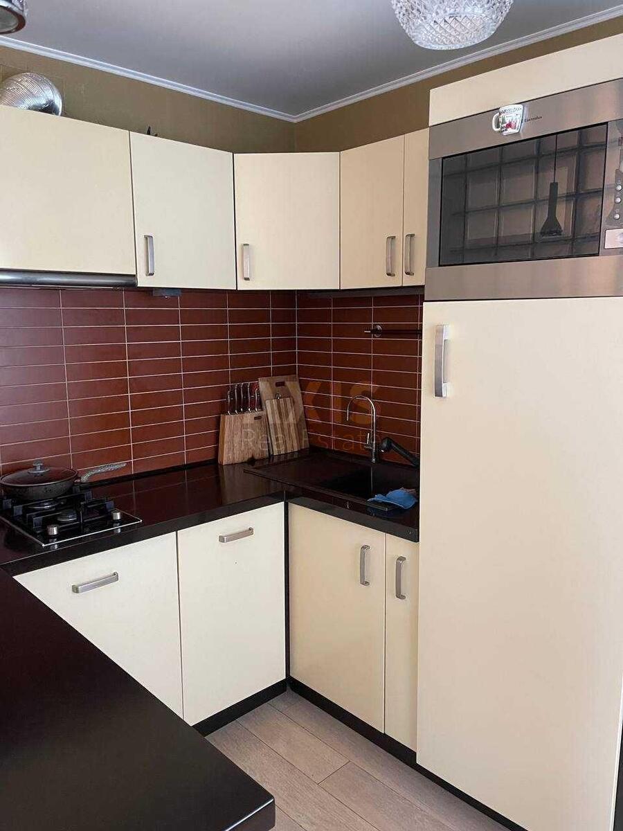 2k apartment vul. Nyzhnij Val 27