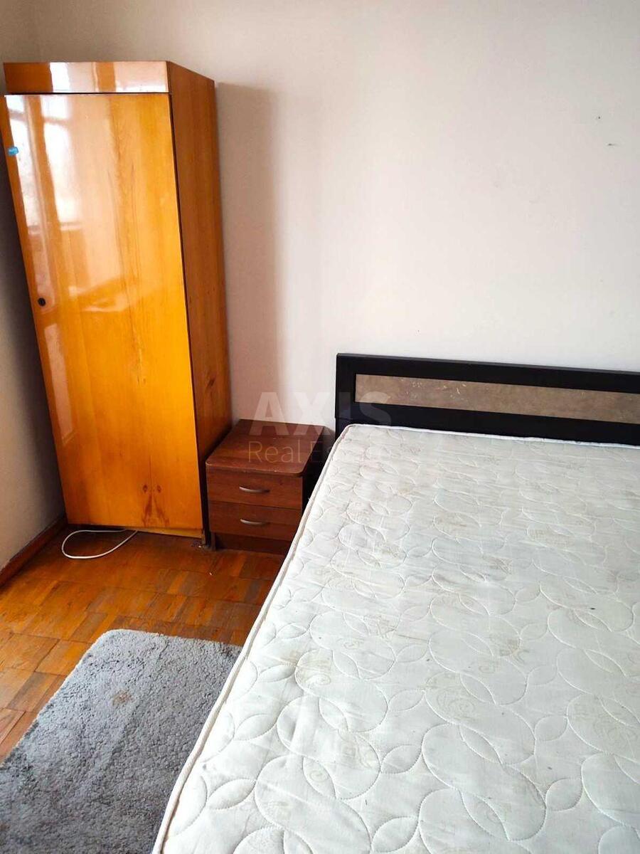 2k apartment pl. Obolons'ka 35