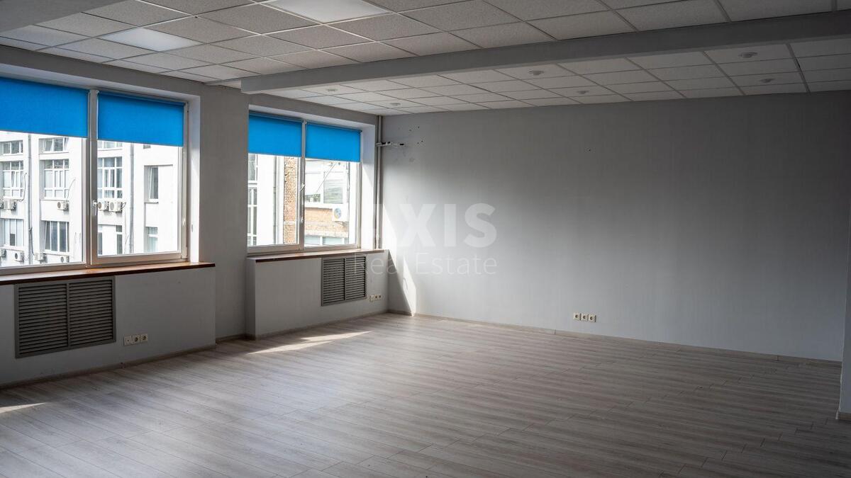 Office bul. Lesi Ukrai'nky 34, 83m20