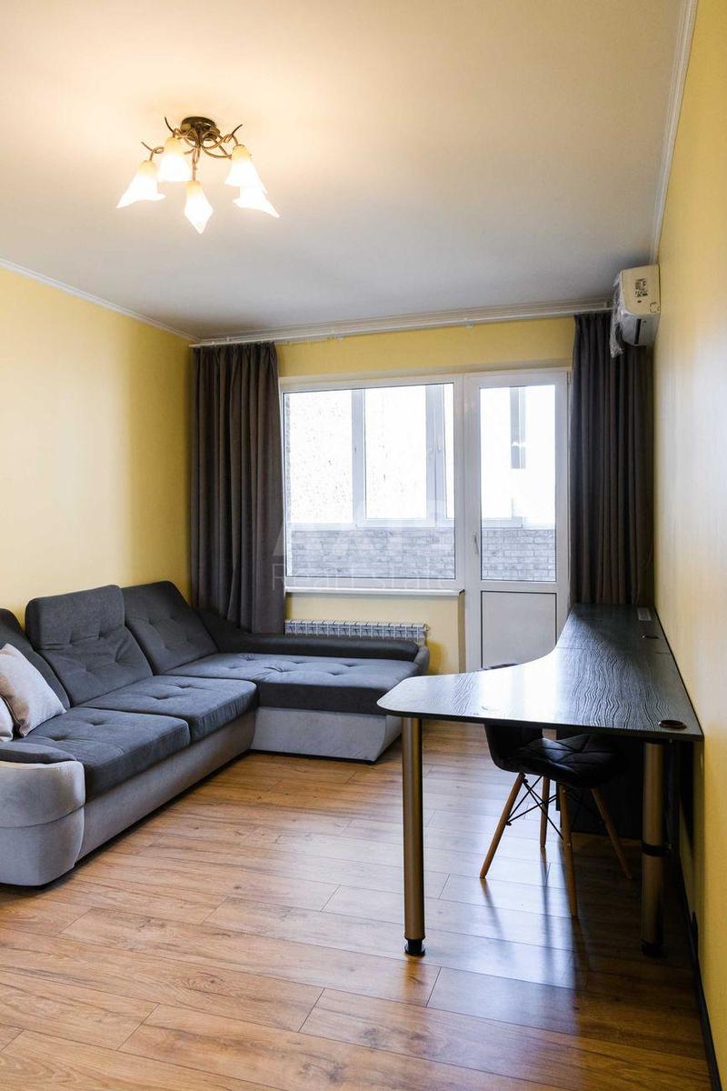 3k apartment pr-t Svobody 324