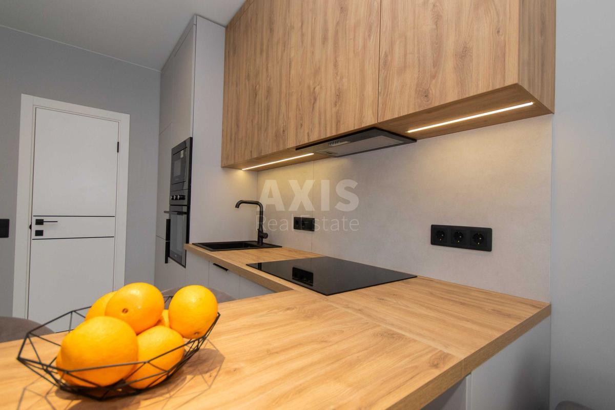 1k apartment vul. Zarichna 13