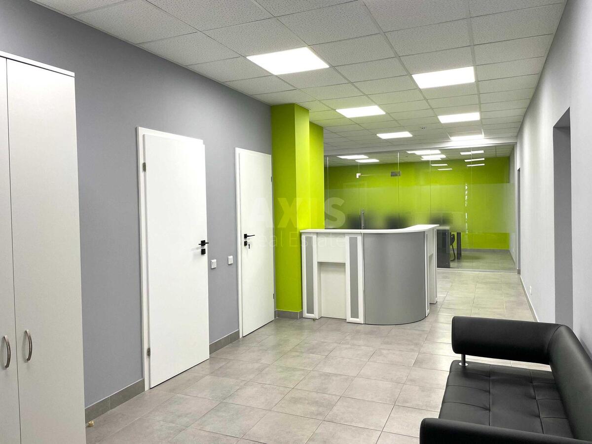 Office vul. Lavrs'ka 16, 208m27