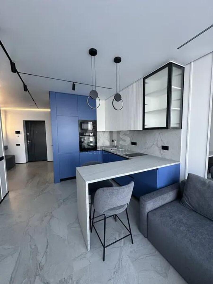 1k apartment nab. Dniprovs'ka 15594300