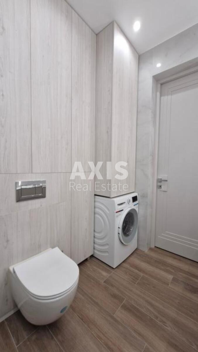 1k apartment vul. Bul'varno-Kudrjavs'ka 174