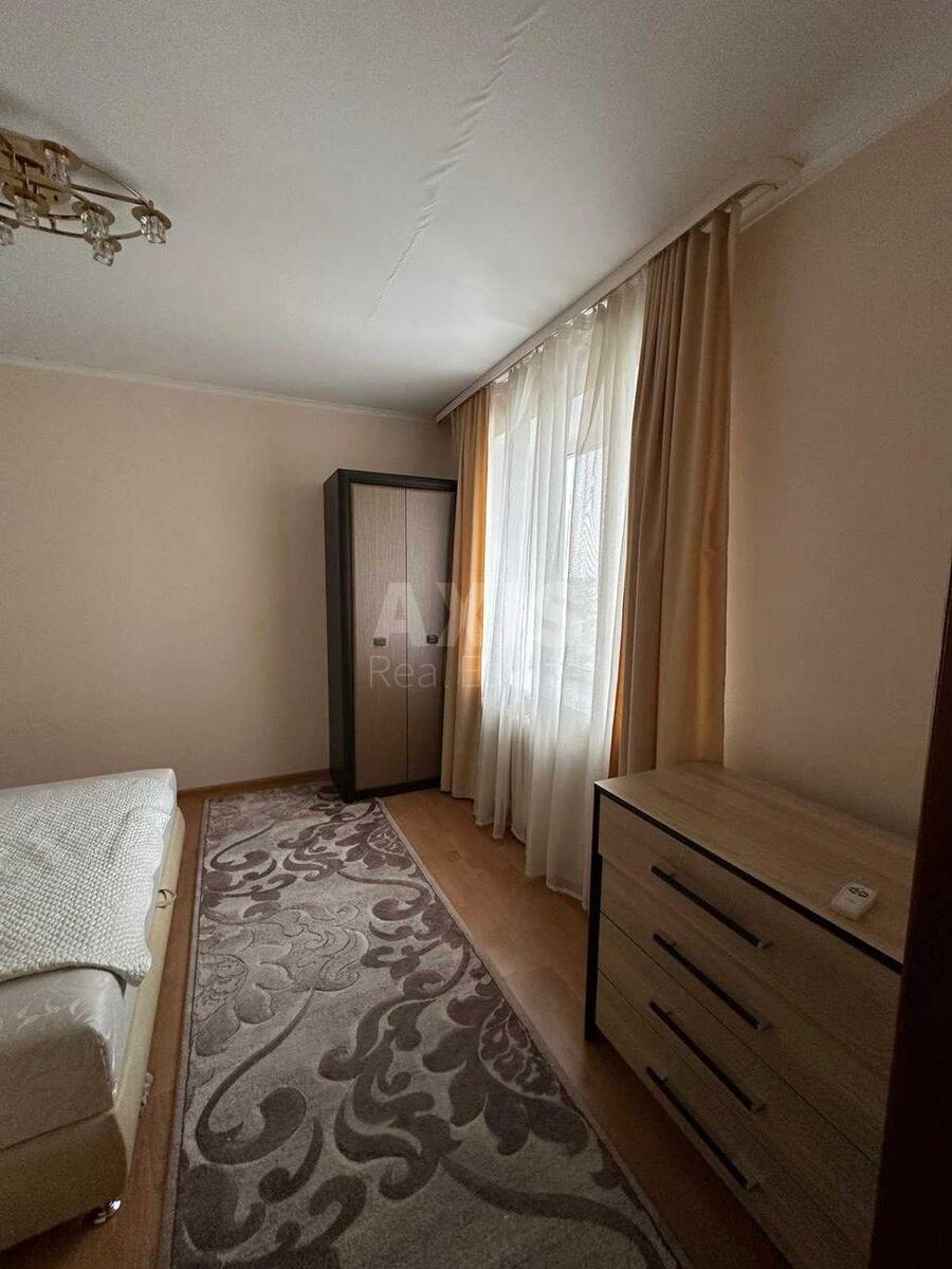 3к квартира ул. Декабристов 12/376