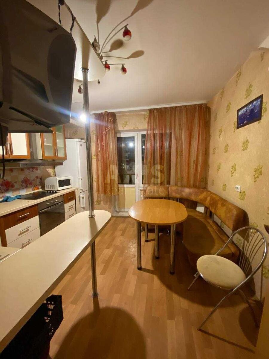 3k apartment vul. Yulia Zdanovska 38А18