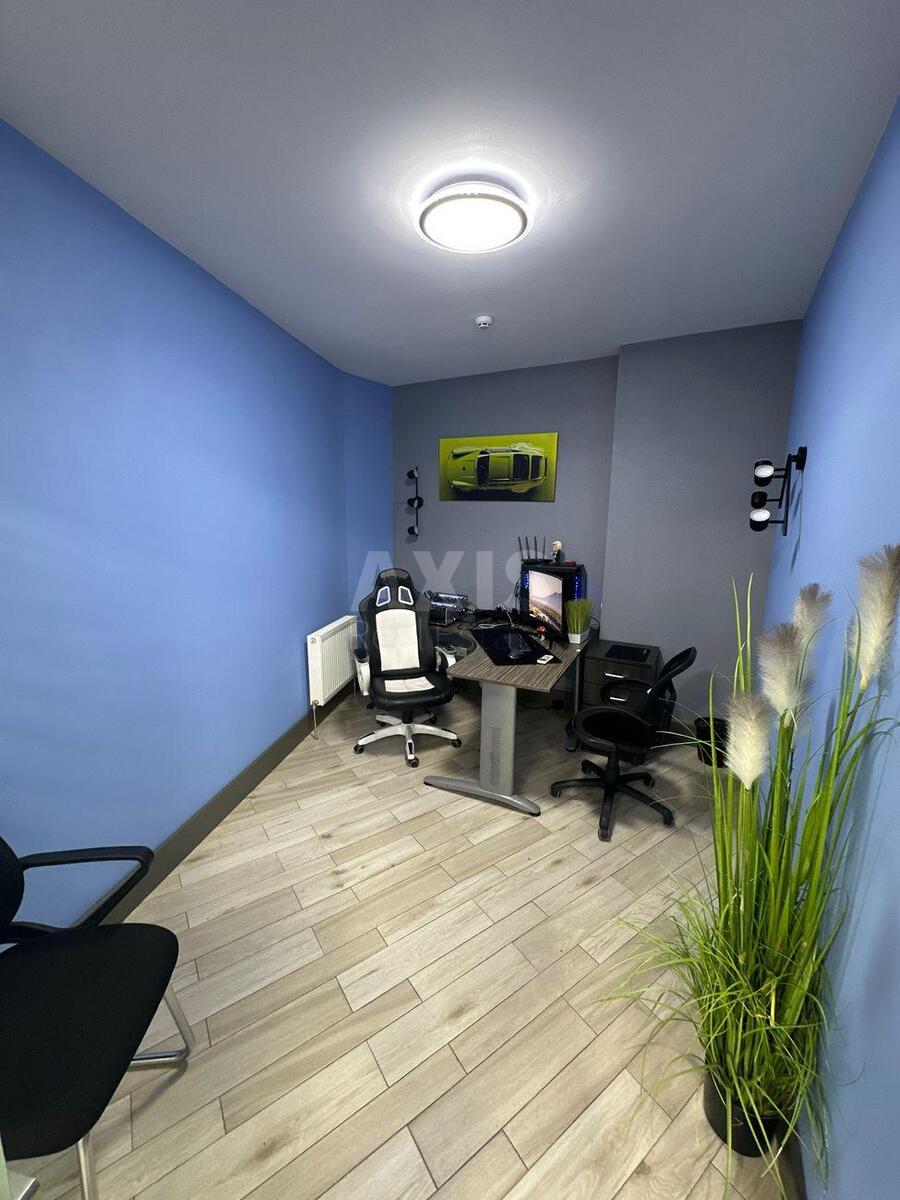 Офис ул. Евгения Коновальца 44А, 65м25