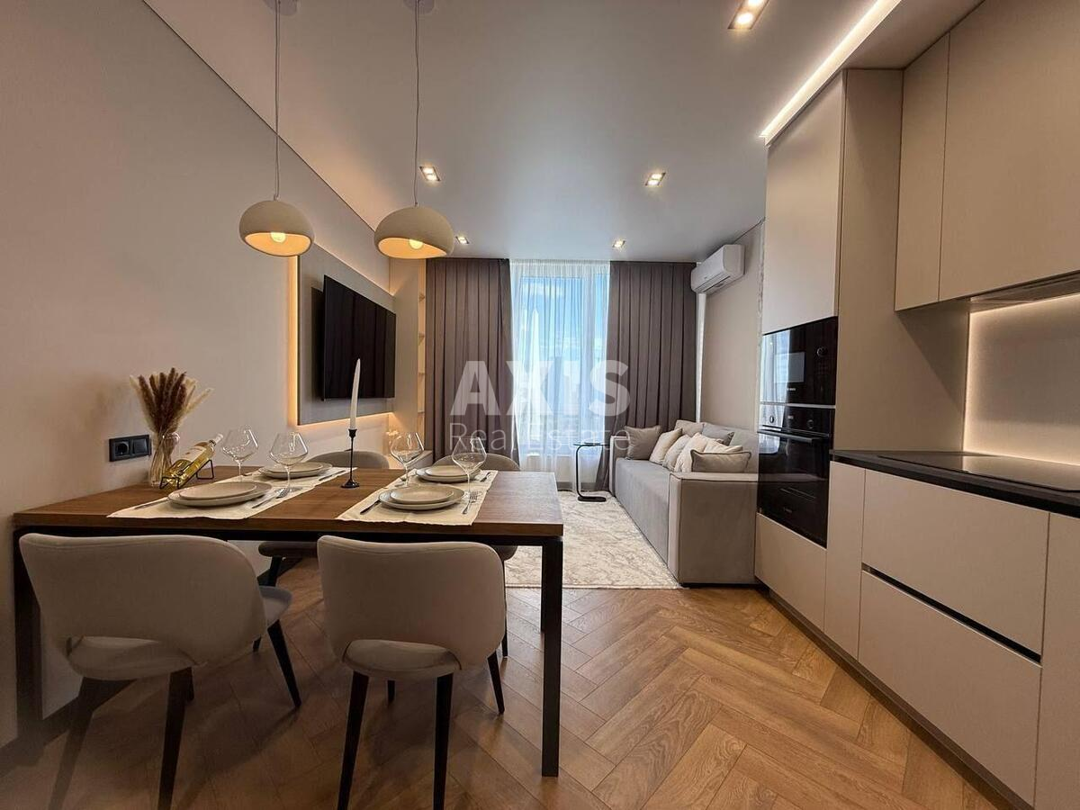 4k apartment vul. Rodyny Kristeriv 1458135