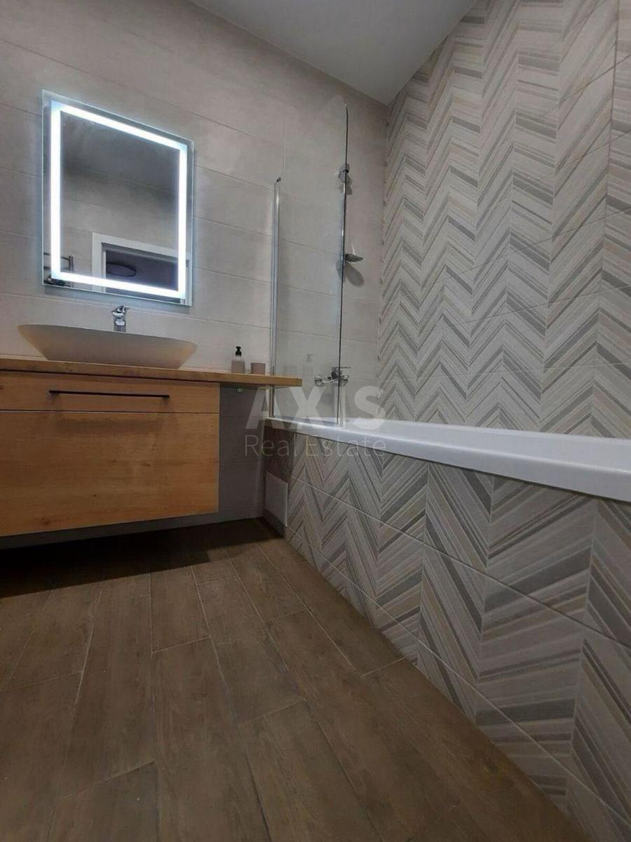 2k apartment vul. Zarichna 165