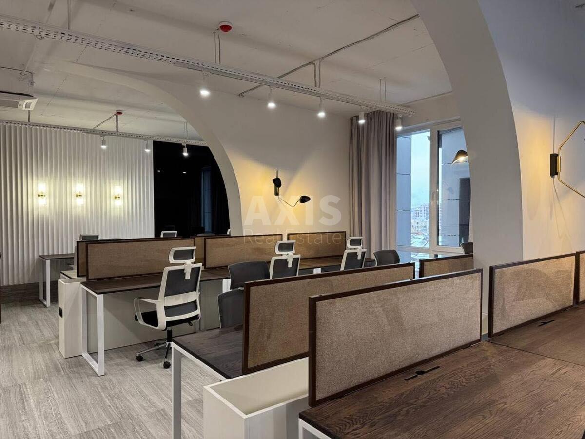 Office vul. Bul'varno-Kudrjavs'ka 15А, 350m2493646
