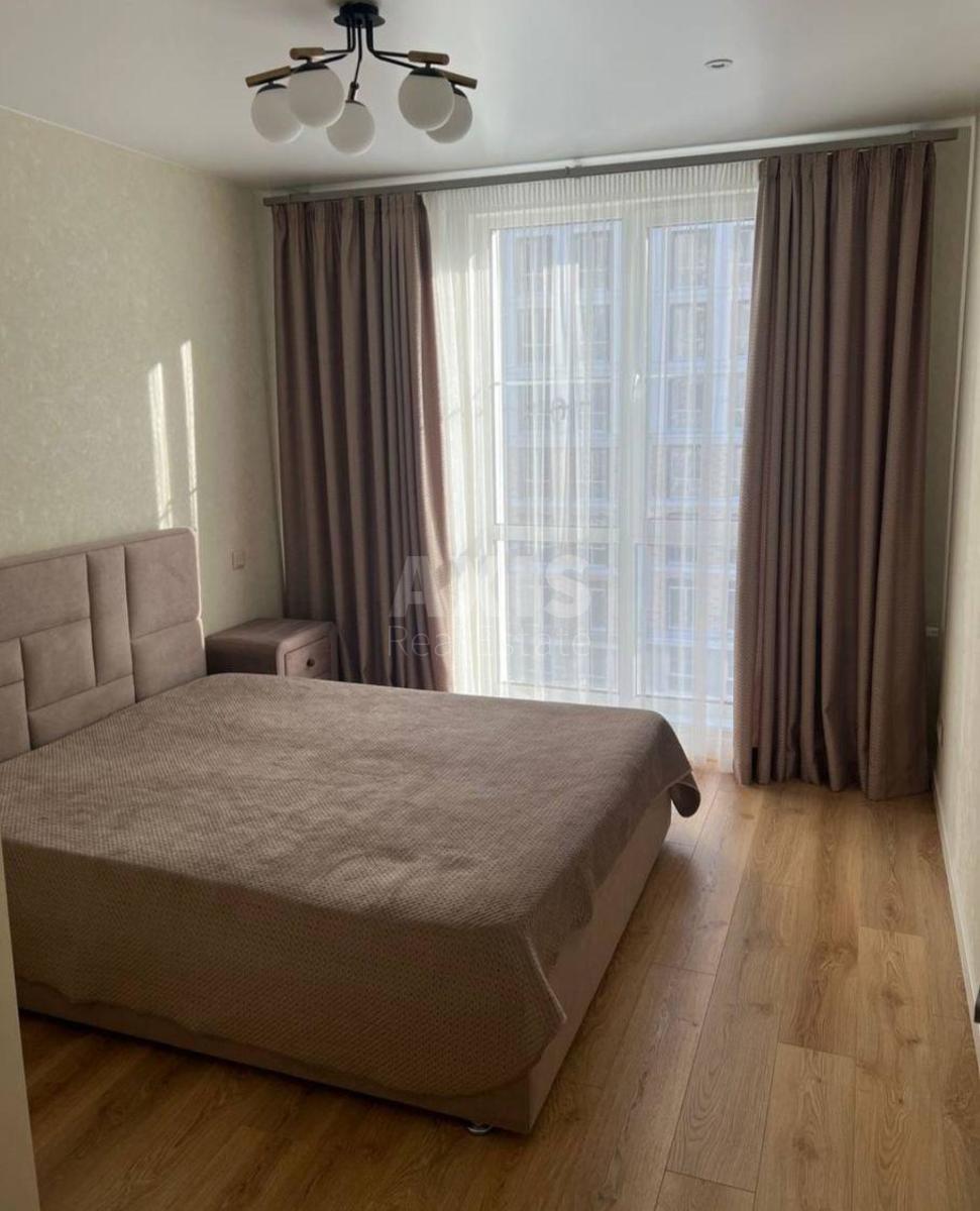 1k apartment vul. Myhajla Maksymovycha 240