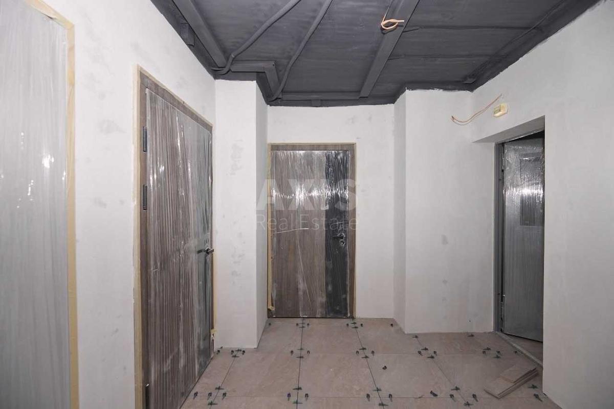 1k apartment vul. Sverstjuka Jevgena 543
