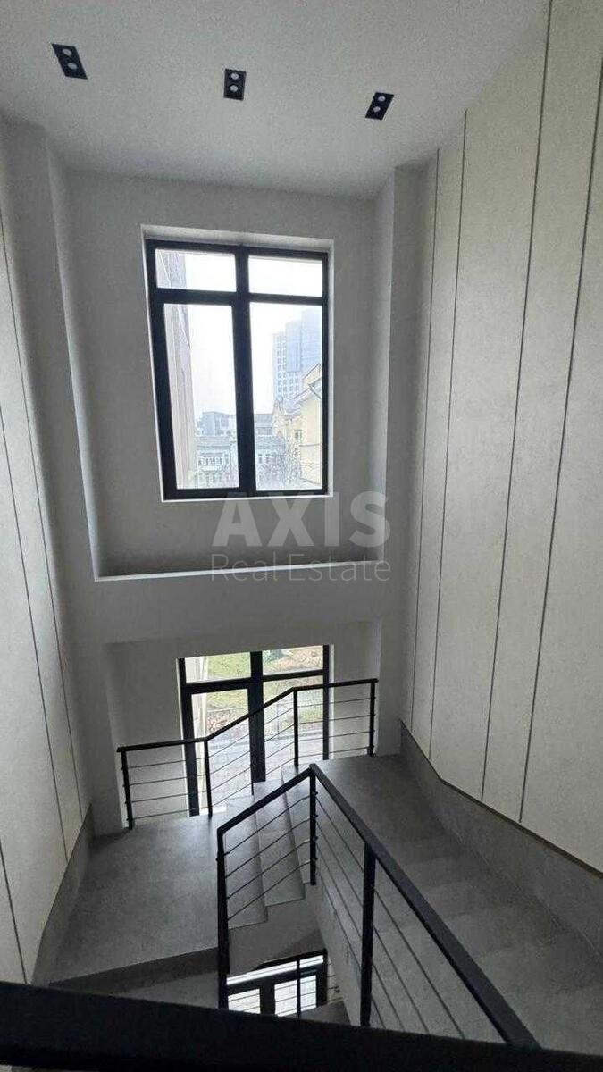 Office vul. Volodymyrs'ka 86А, 125m2597322
