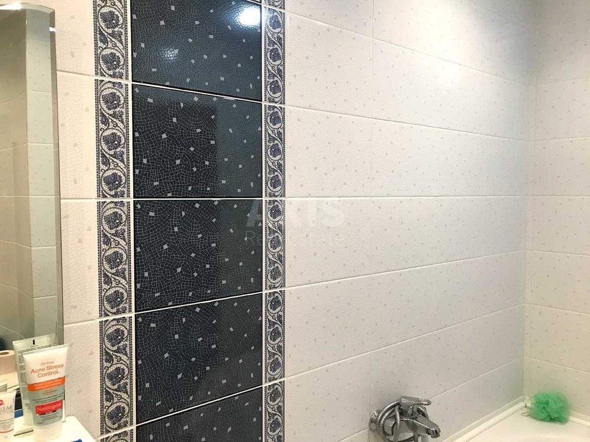 4к квартира ул. Ахматовой Анны 136