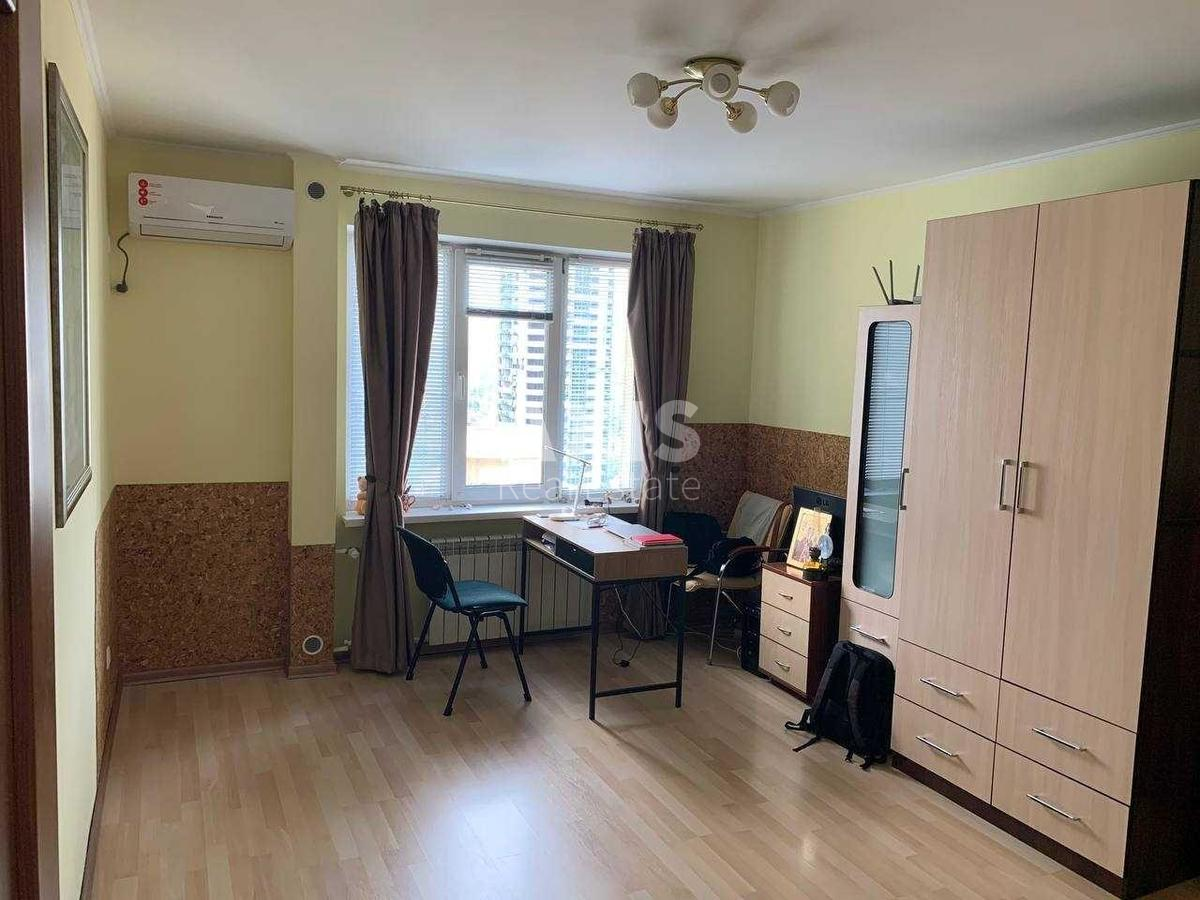 3k apartment vul. Bal'zaka Onore de 4А421744