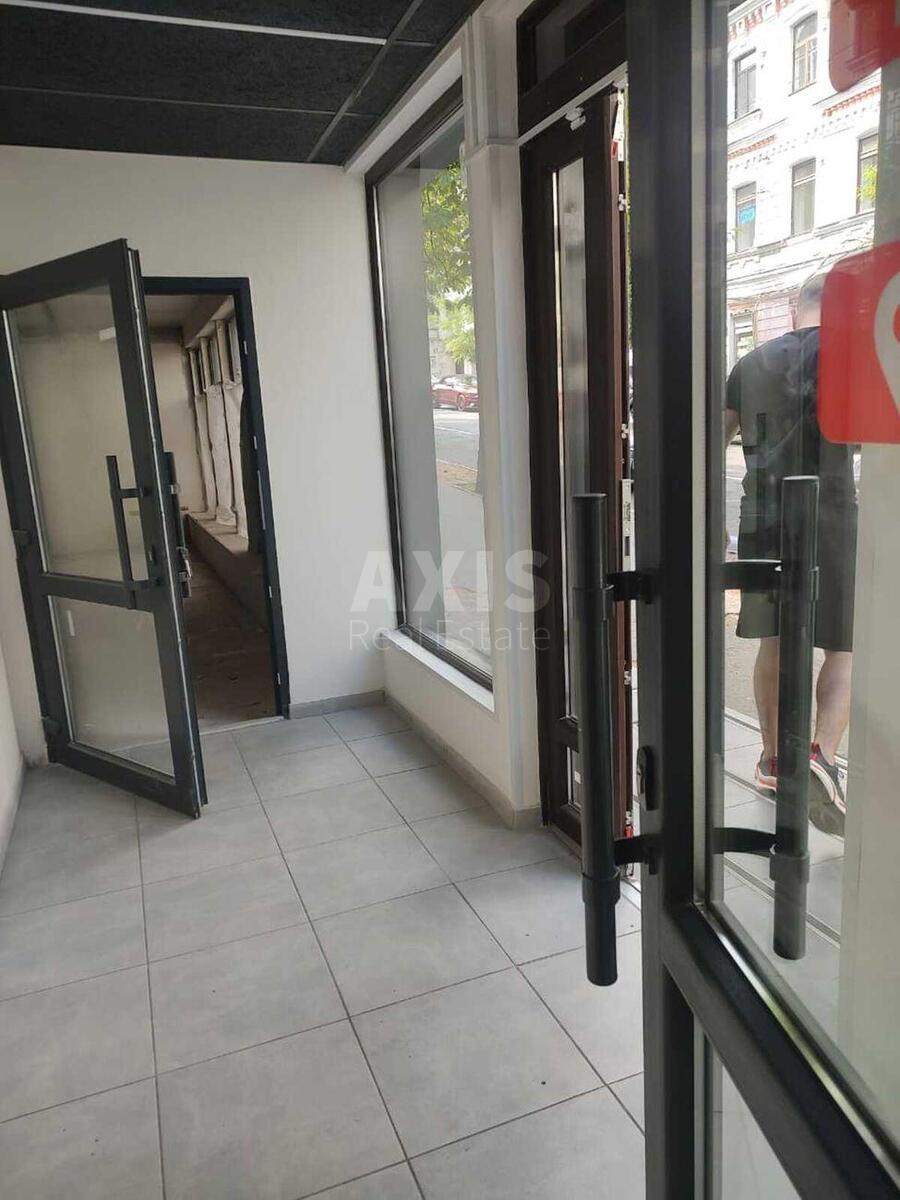 Trade object vul. Sofii'vs'ka 5, 230m21