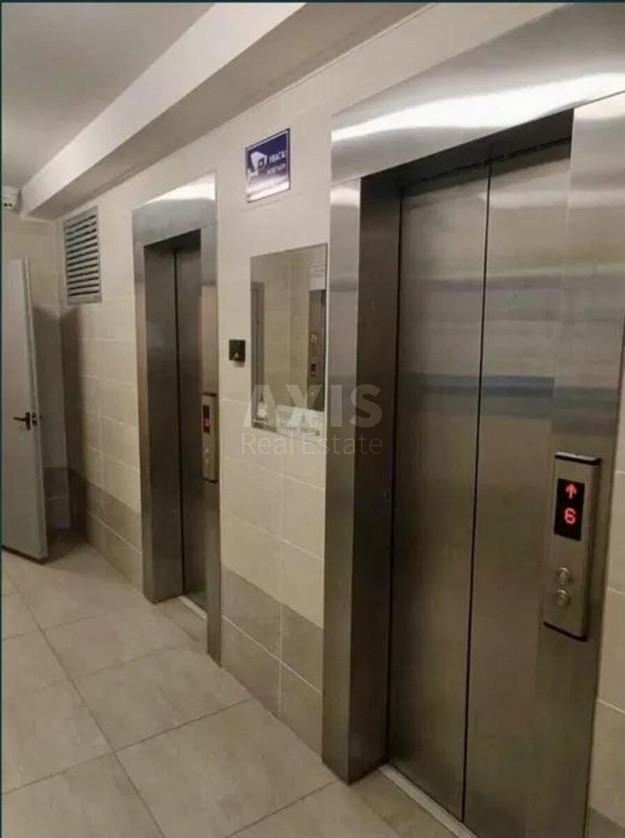 2k apartment vul. Elektrotehnichna 43601002