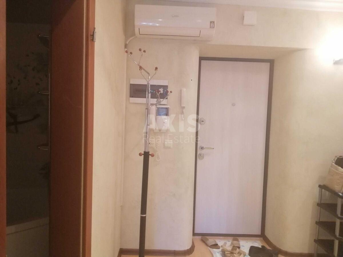 2k apartment vul. Mel'nykova 71601829
