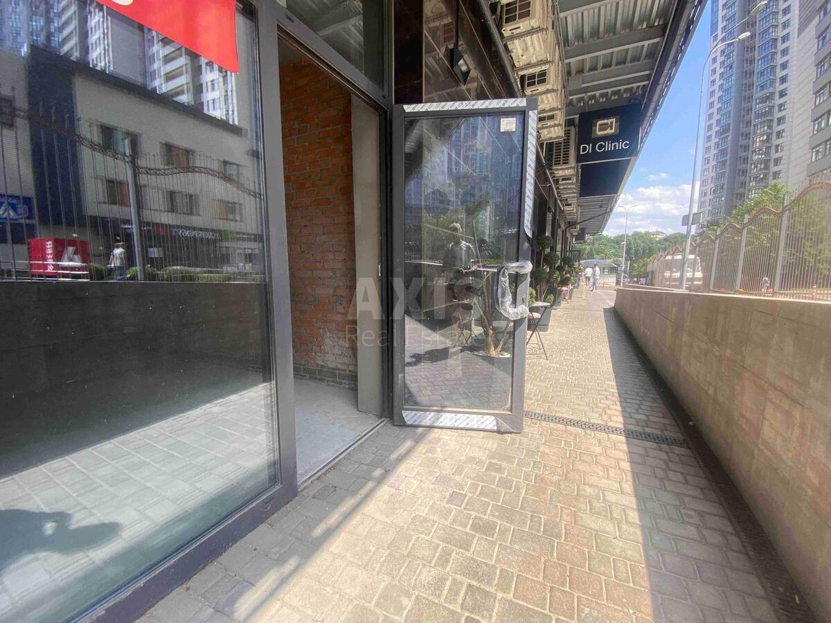 Office vul. Jevgena Konoval'cja 32Г, 177m2