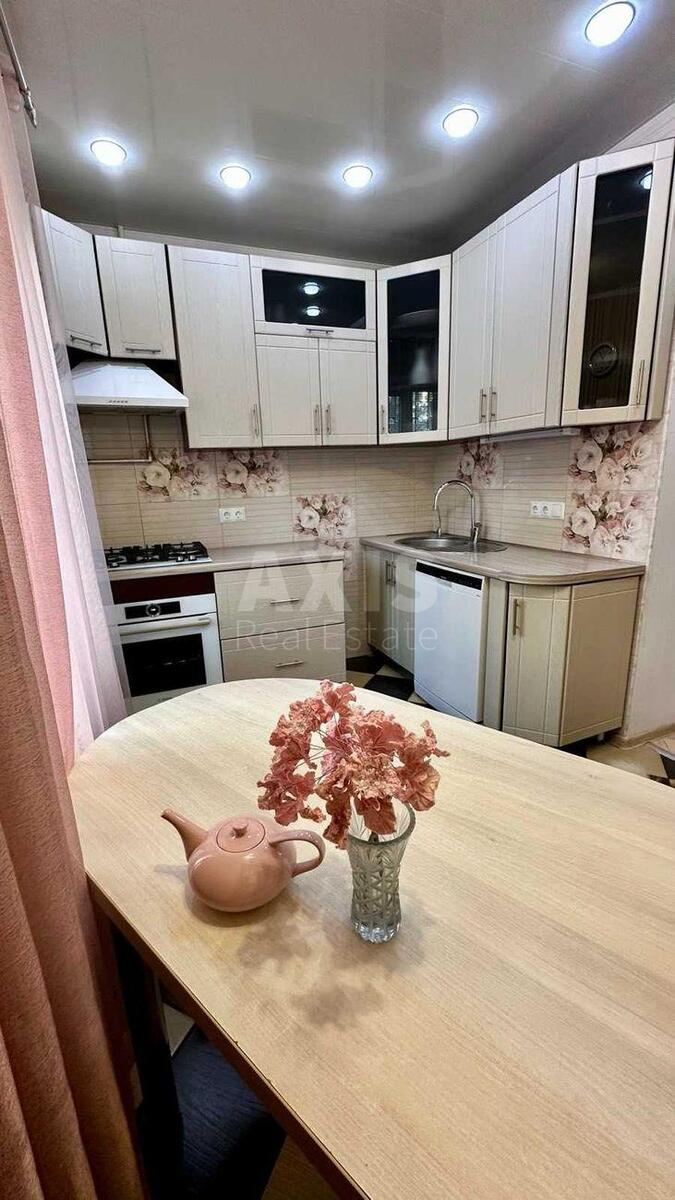 3к квартира ул. Вербицкого Архитектора 26Б57174