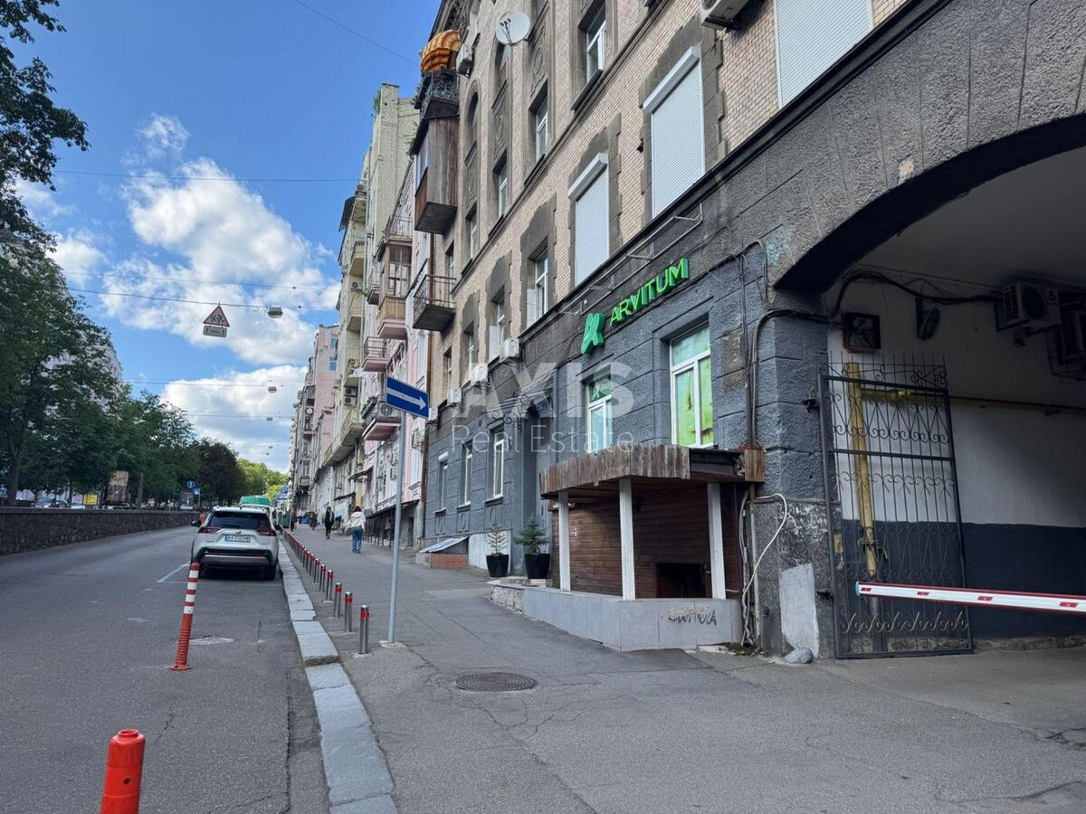 Объект торговли ул. Антоновича 13, 146м2581873