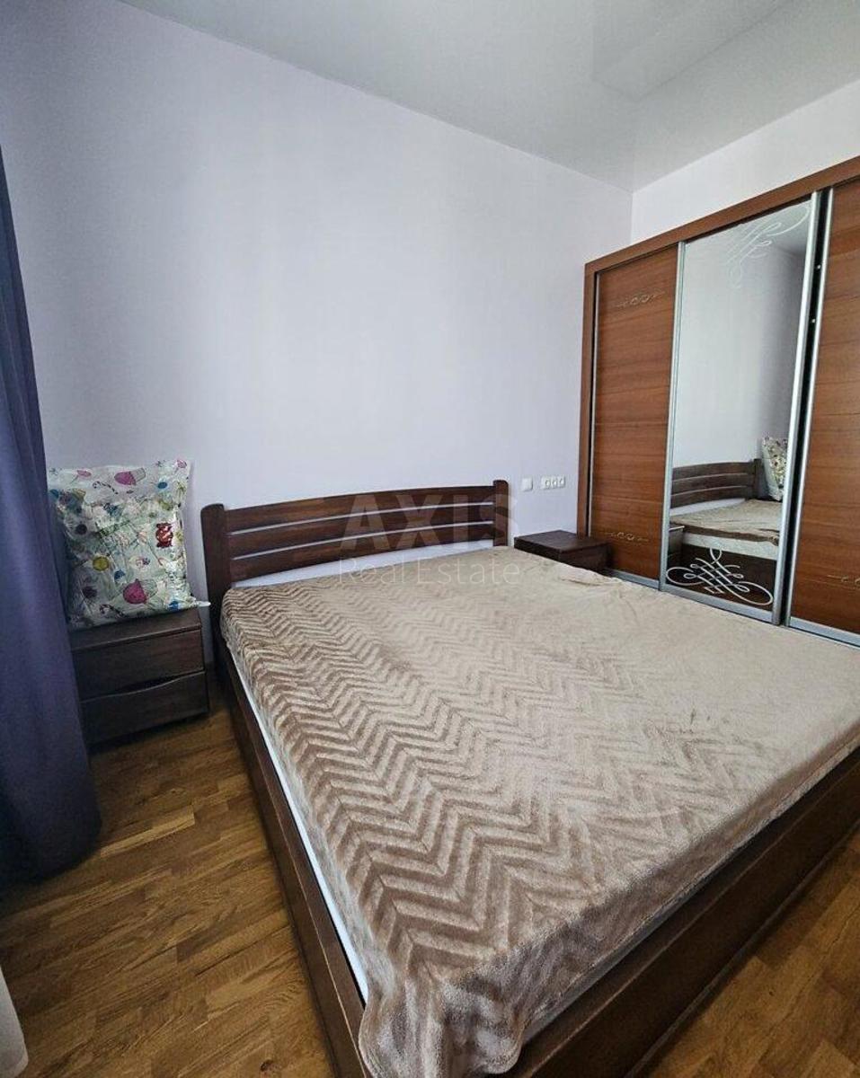 4k apartment vul. Kyrylo-Mefodii'vs'ka 2403321