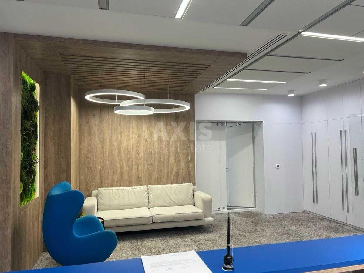 Office vul. Grushevs'kogo Myhajla 9Б, 555m2565879