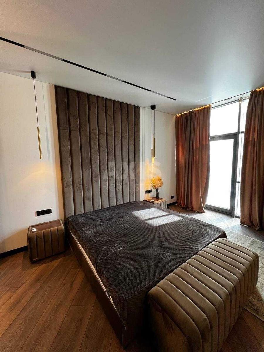2k apartment vul. Dragomyrova Myhajla 185