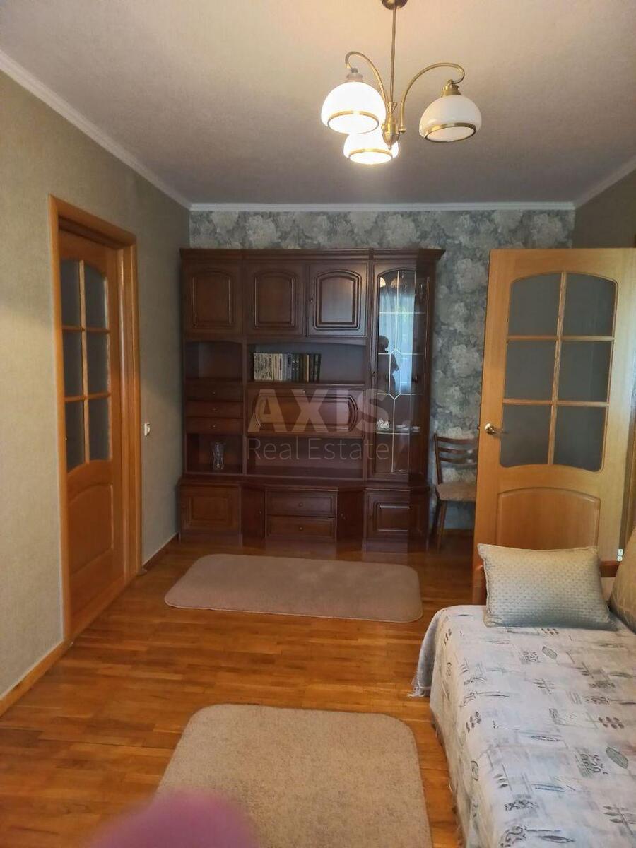 2k apartment vul. Kyrylivs'ka 115/1568550