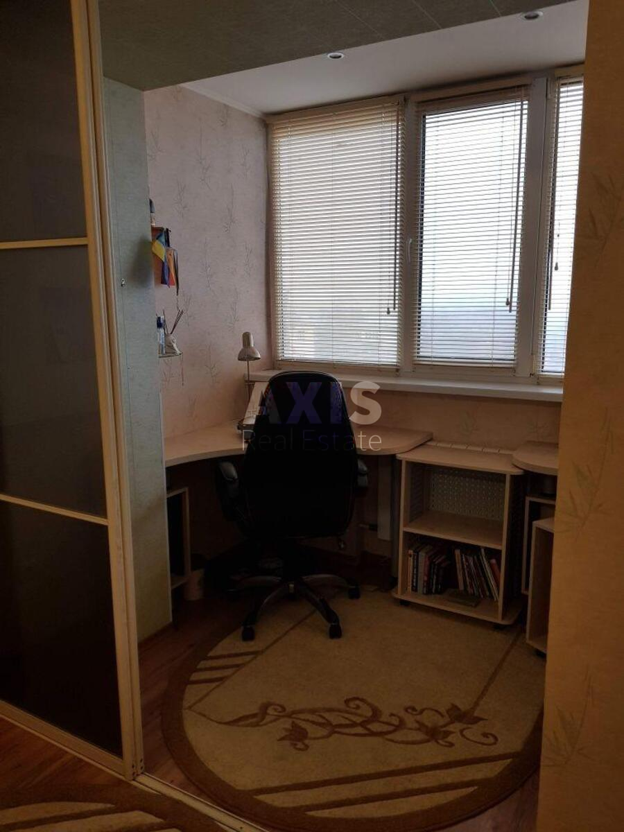 1k apartment vul. Hmel'nyc'ka 10599468