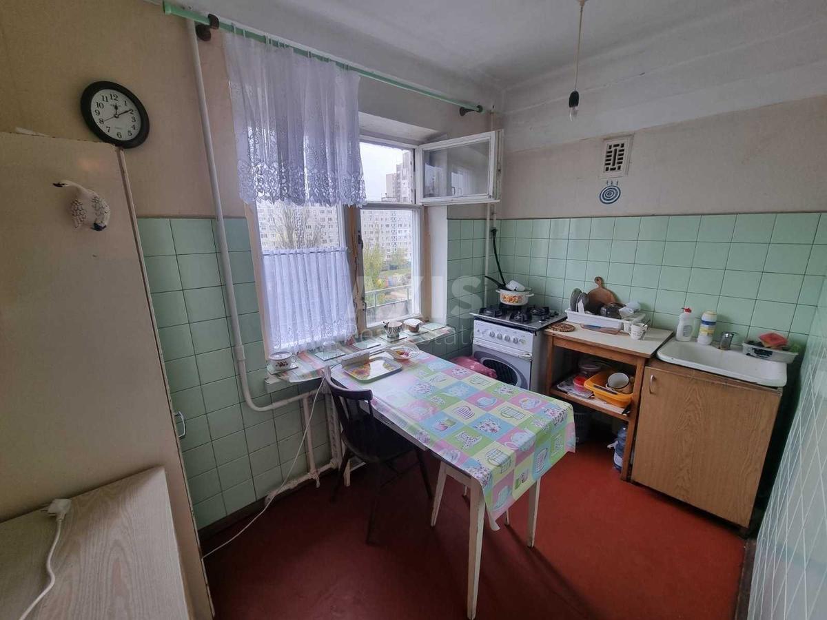 3k apartment pr-t Tychyny Pavla 12В2