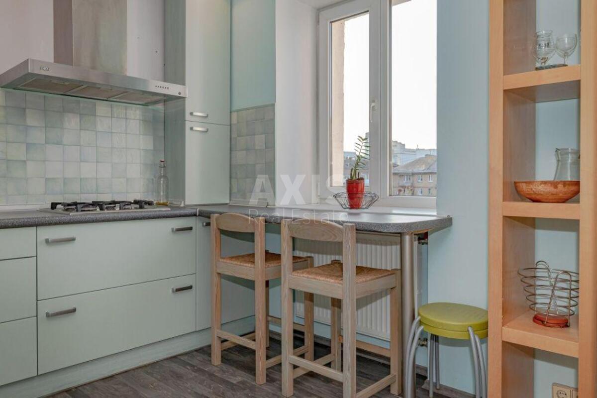 3k apartment vul. Jurkivs'ka 28619370