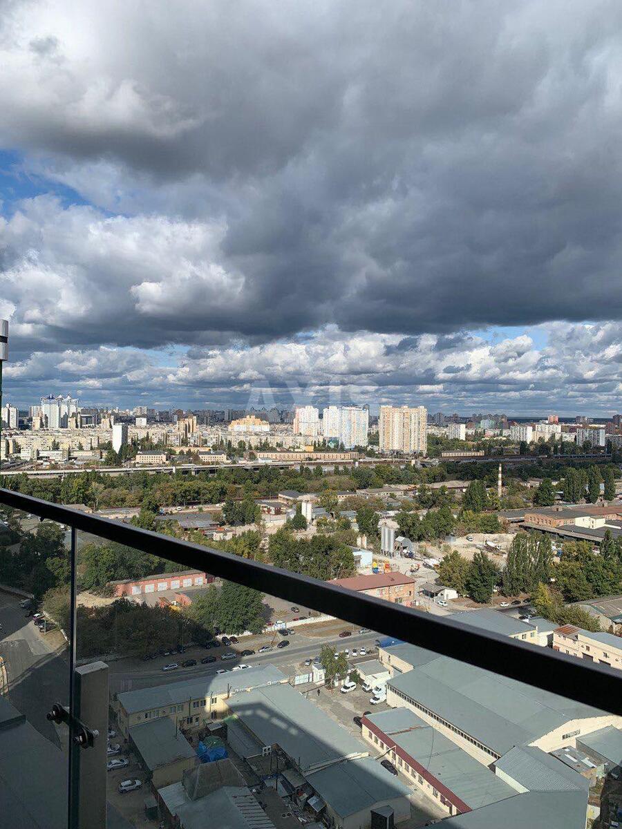 3k apartment nab. Dniprovs'ka 156