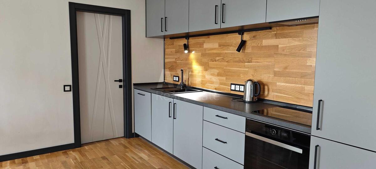 3k apartment vul. Saksagans'kogo 63/280